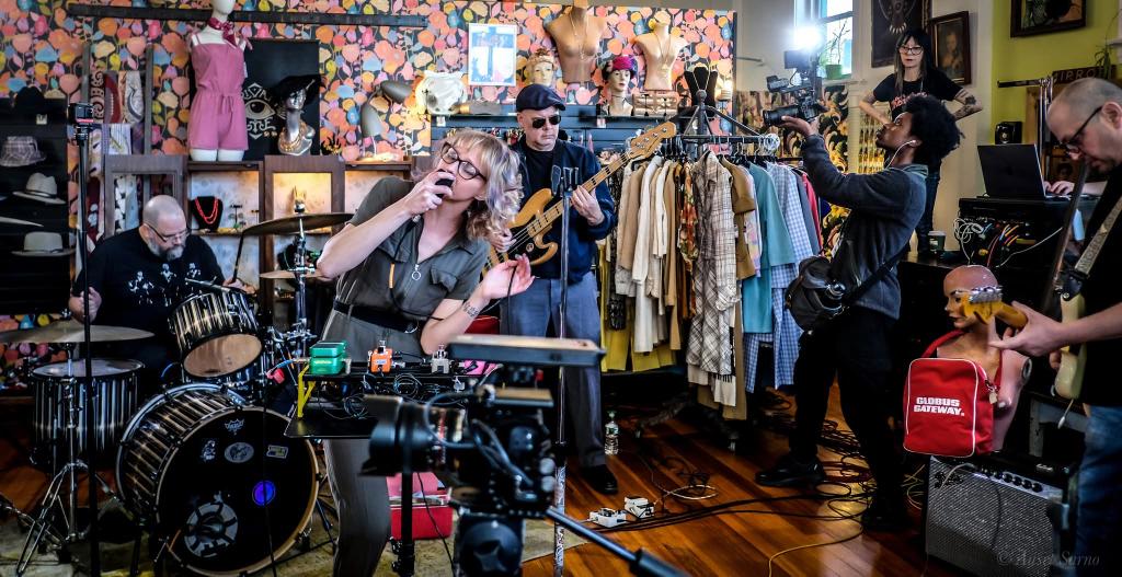 They Need Machines To Fly - photo by Erik Carlson - @sonicgallerystl